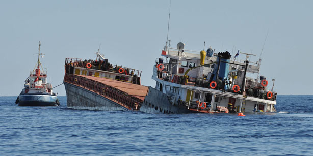 Грузинский моряк погиб во время шторма в Турции