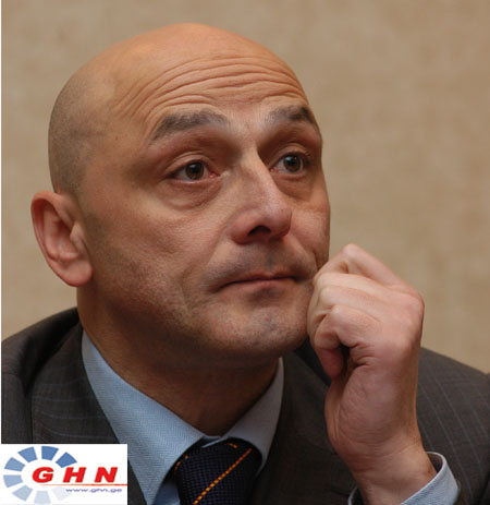 Джонди Багатурия: Власти Грузии тратят миллионы, «на вино, дудуки и женщин»