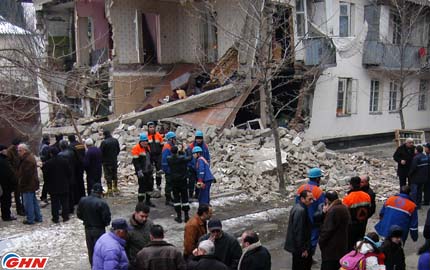 Школьник погиб при обрушении здания в Восточной Грузии