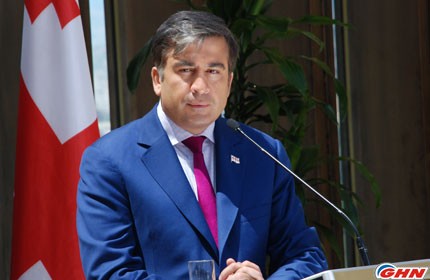 Президент Грузии призвал не стесняясь выражать симпатию и веру в Владимира Путина