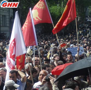 В Батуми и Тбилиси проходят параллельные акции протеса