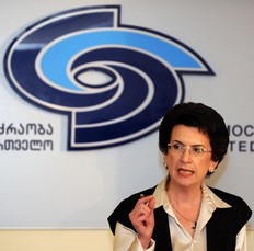 Нино Бурджанадзе сообщила МВД Грузии, что улетает в Киеве 