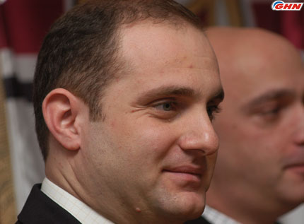 Леван Вепхвадзе надеется, что сегодня упадет рейтинг правящей партии Грузии